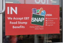 Sign stating acceptance of EBT food stamp benefits