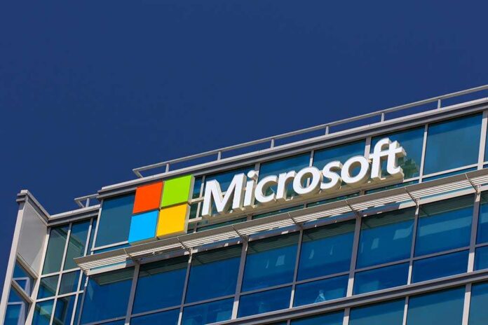 Santa,Clara,ca/usa,-,May,11,,2014:,Microsoft,Corporate,Building,In Microsoft logo on a modern corporate building against a blue sky